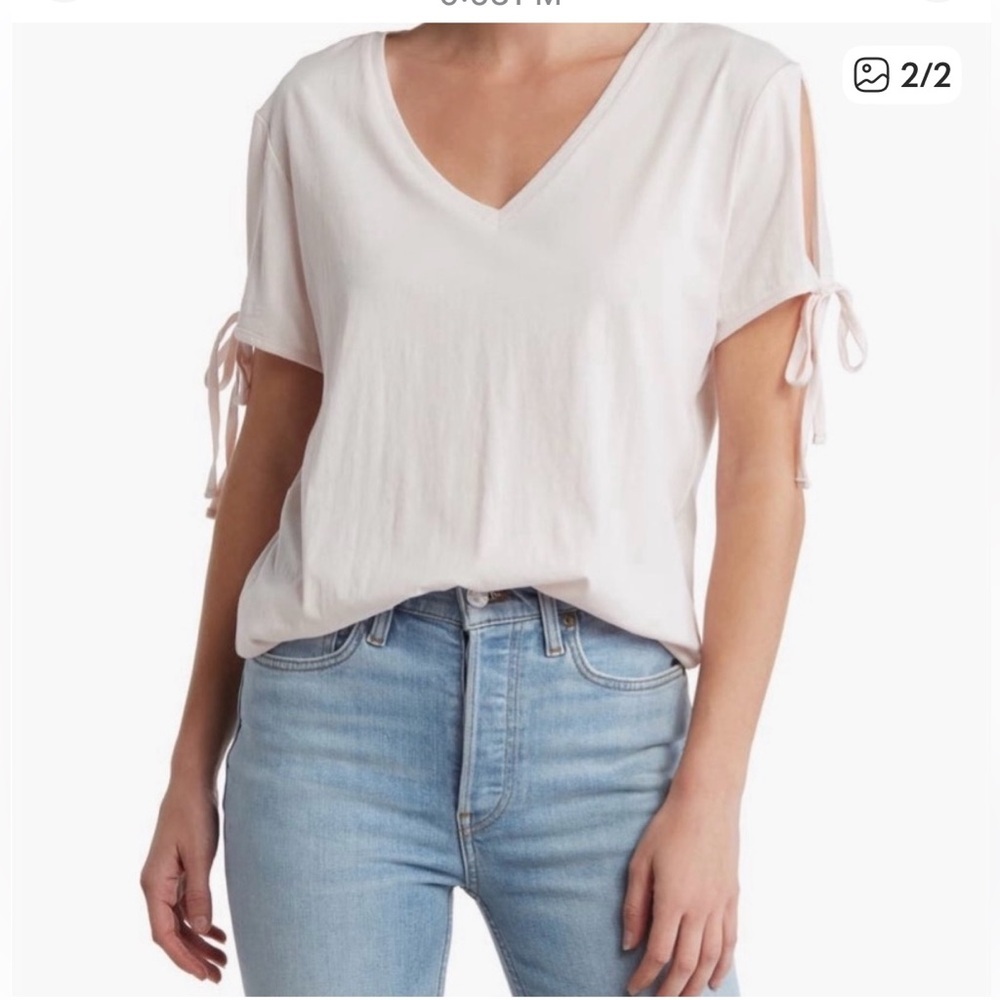 Allsaints Kay V neck tie tee in white-S